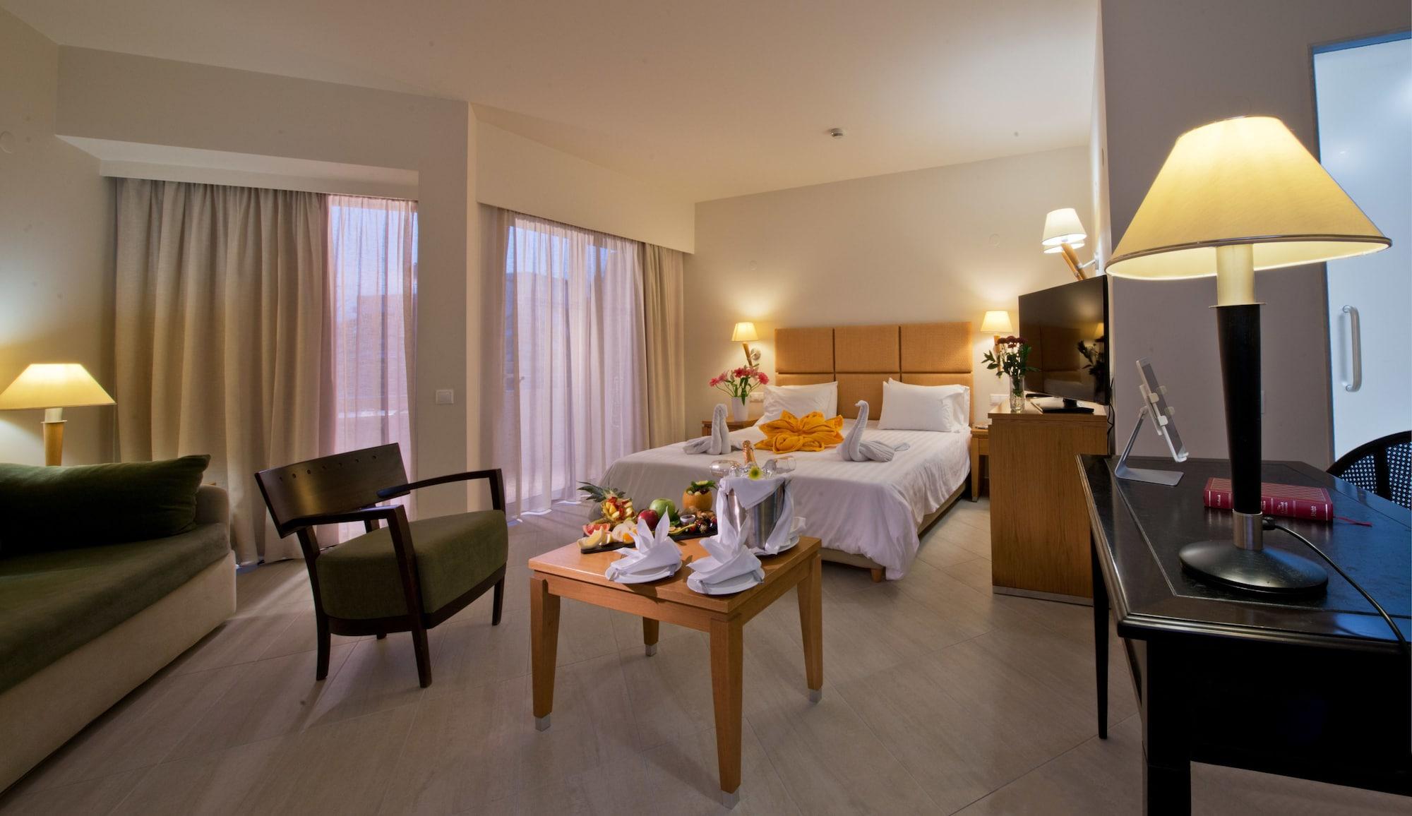 Minos Hotel Rethymno  Екстер'єр фото