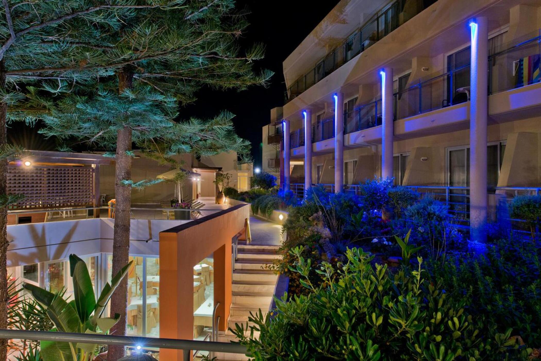 Minos Hotel Rethymno  Екстер'єр фото