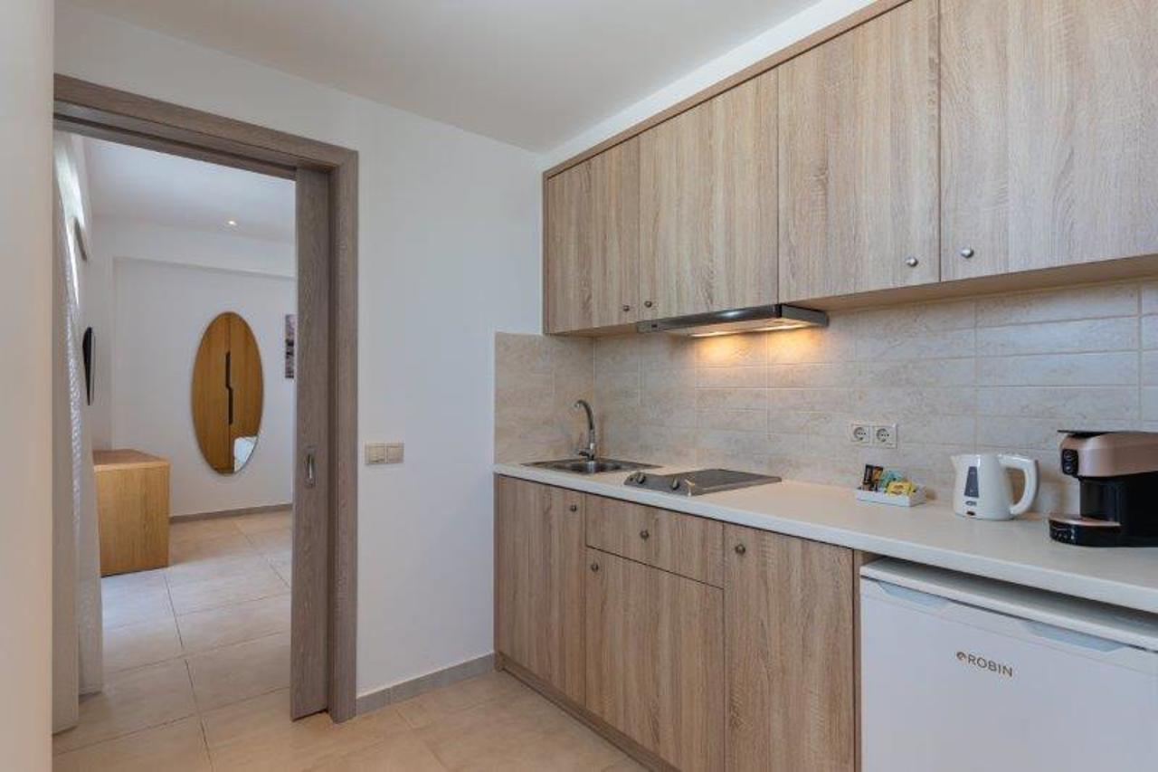 Minos Hotel Rethymno  Екстер'єр фото