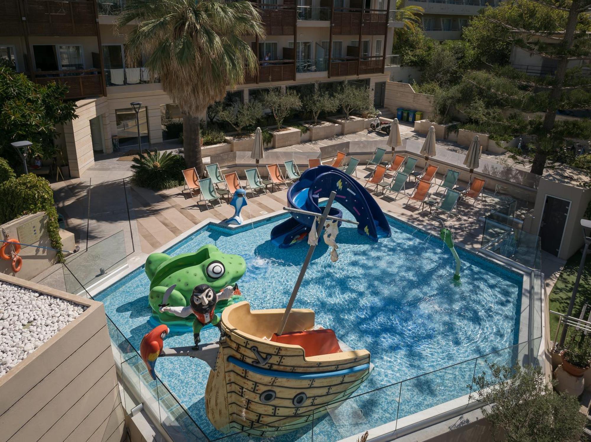 Minos Hotel Rethymno  Екстер'єр фото